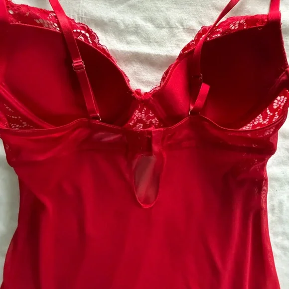 Red lace chemise slip negligee built in bra size M - Picture 4 of 10
